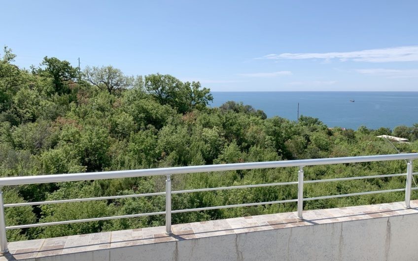 House with sea views in Bar, Ratac. Urgent sale