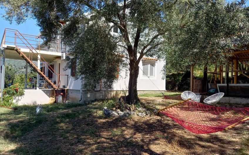House with four separate apartments, Kavach, between Kotor and Tivat