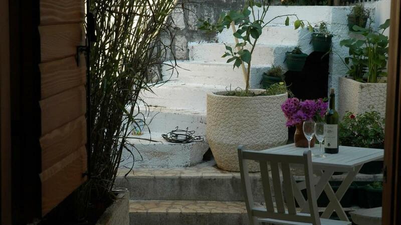 Beautiful apartment in Perast with sea views and patio