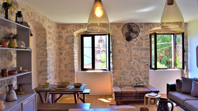 Beautiful apartment in Perast with sea views and patio