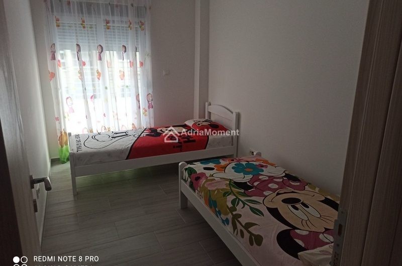 Apartment 135 m2 in Petrovac – 130.000 euros. Urgent sale!