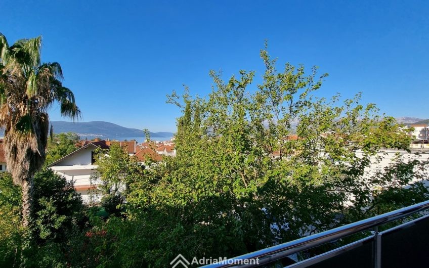 Luxury house for 3 apartments – the best deal in Tivat!