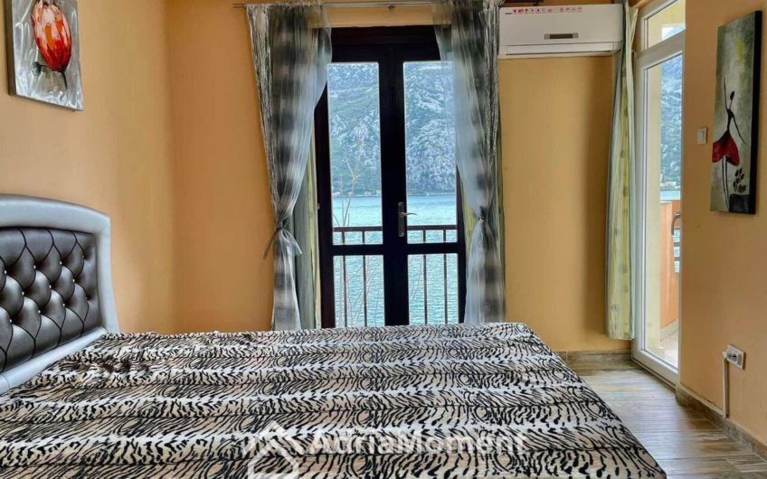 Profitable real estate in the Bay of Kotor – apartment on the 1st line in Risan