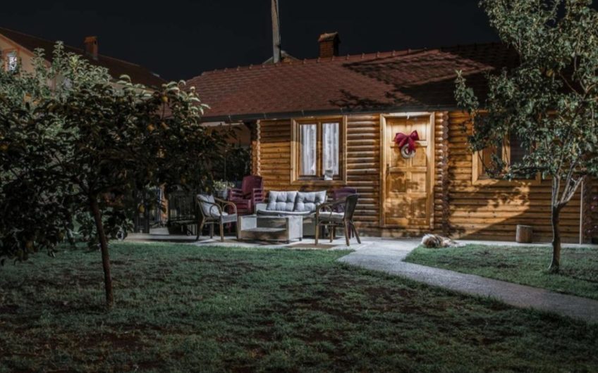 Inexpensive 3 houses in Podgorica. The best location!