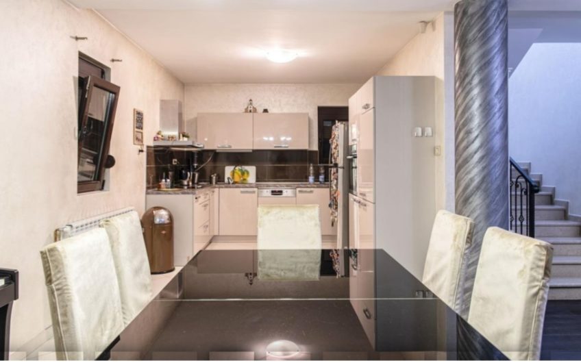Inexpensive 3 houses in Podgorica. The best location!