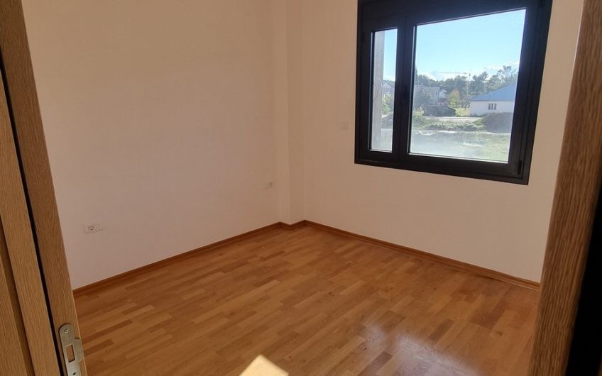 Townhouse in Zain Park – in a club village in Podgorica