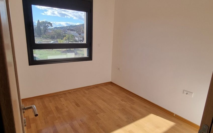 Townhouse in Zain Park – in a club village in Podgorica