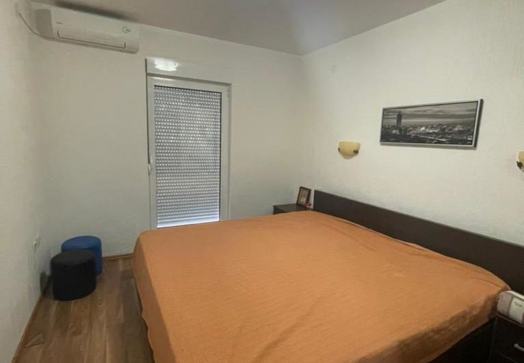 House with 5 apartments in Baosici – for living and business