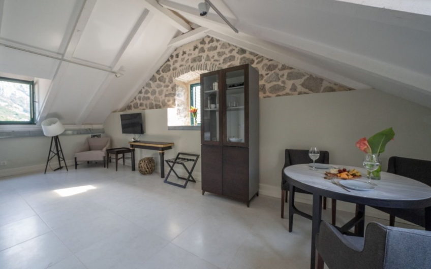 Mini-hotel for sale in the Bay of Kotor – Risan