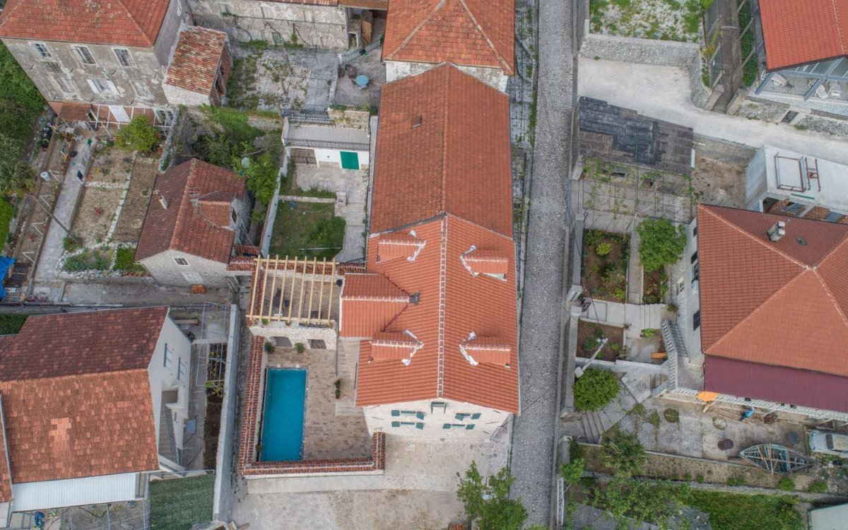 Mini-hotel for sale in the Bay of Kotor – Risan