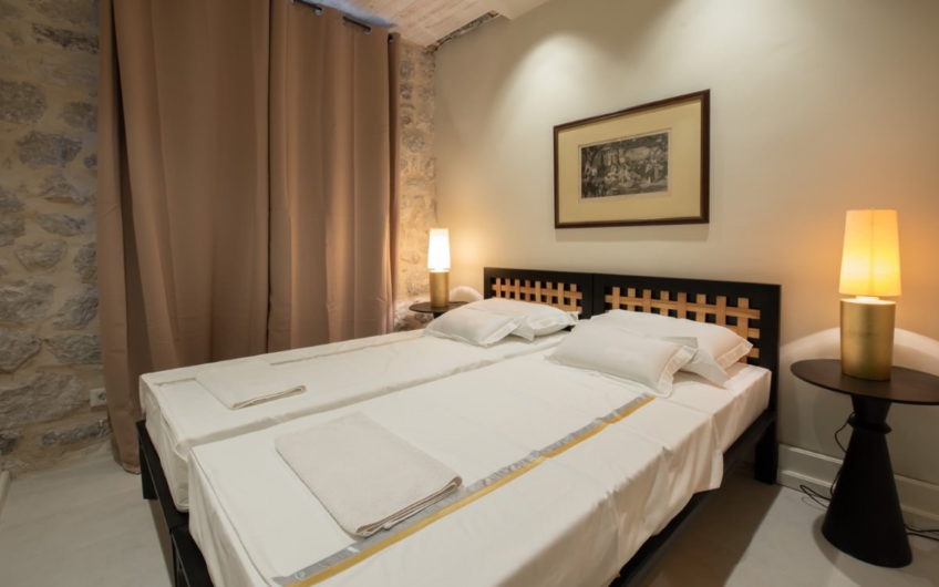 Mini-hotel for sale in the Bay of Kotor – Risan