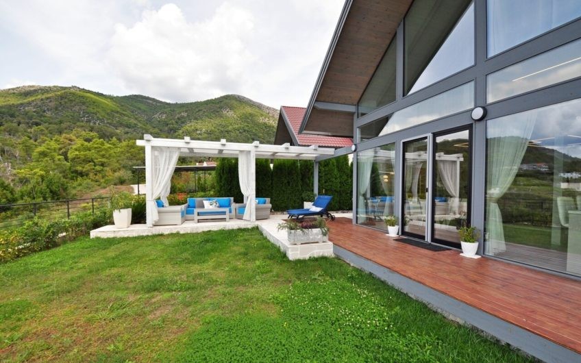 New house with sea views in a complex, Tivat