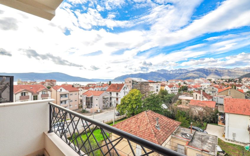 New apartment in Tivat near the beach. 3 bedrooms