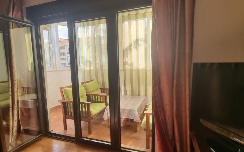Apartment with 2 bedrooms in the center of Petrovac