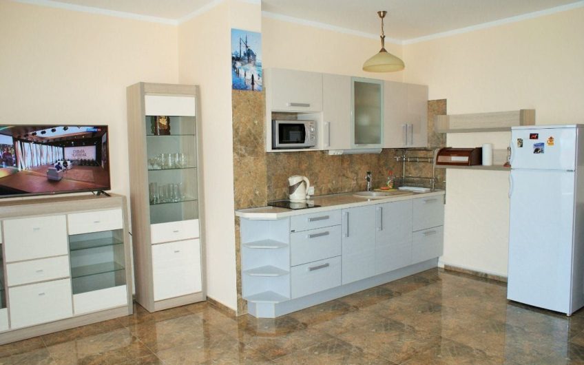 Sale of apartment in club building with swimming pool – Petrovac