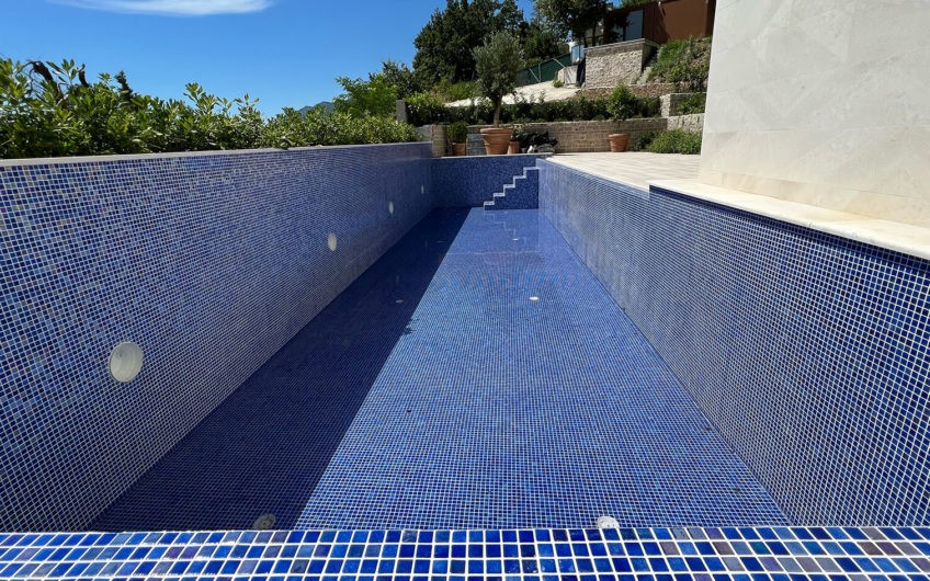 Townhouse with swimming pool Donja Lastva, Tivat
