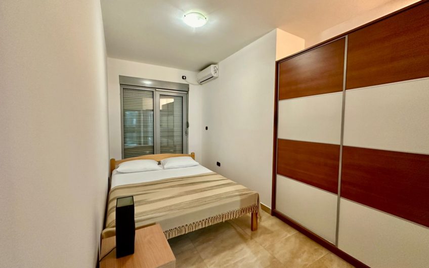 Rafailovici – apartment for sale on the 1st line