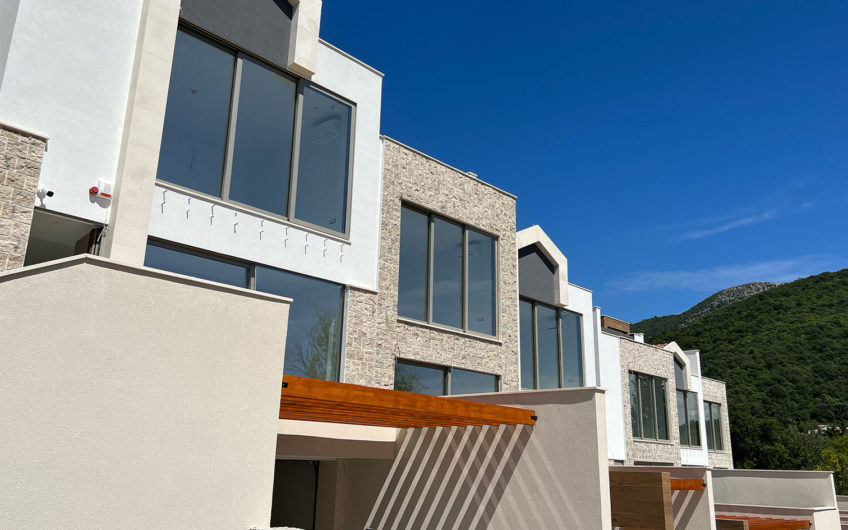 Townhouse with swimming pool Donja Lastva, Tivat