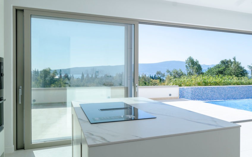 Townhouse with swimming pool Donja Lastva, Tivat
