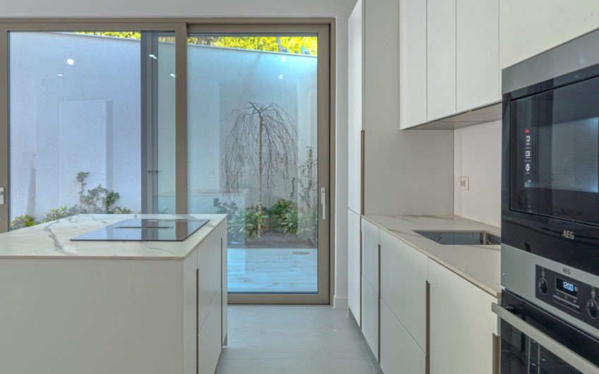 Townhouse with swimming pool Donja Lastva, Tivat