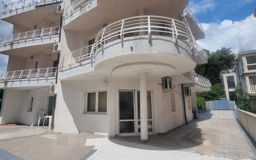 Mini-hotel 11 rooms on the second line of the sea – Igalo, Herceg Novi