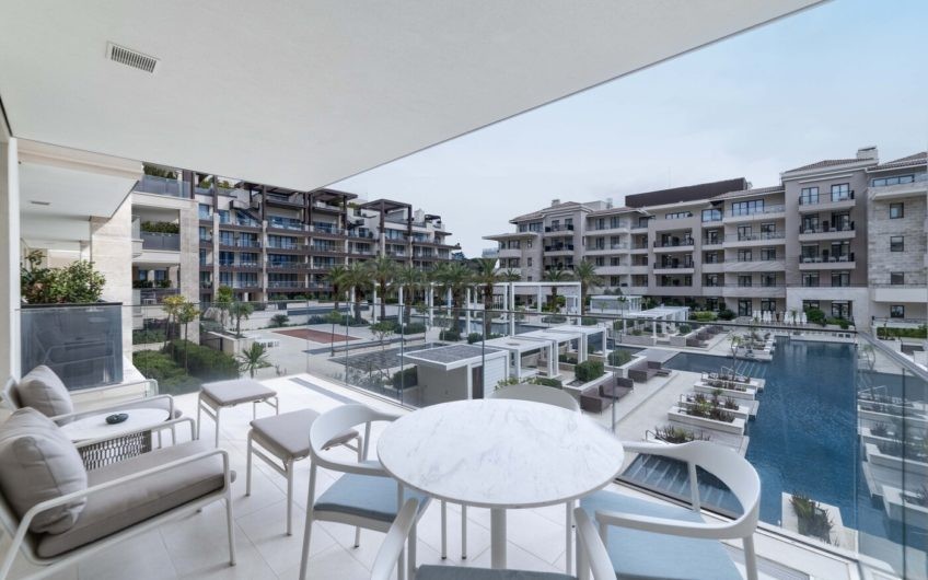 Regent Pool Club – apartment 81 m2 in the Baia residence