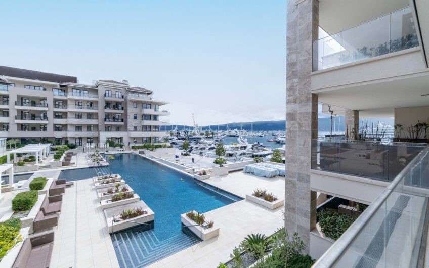 Regent Pool Club – apartment 81 m2 in the Baia residence