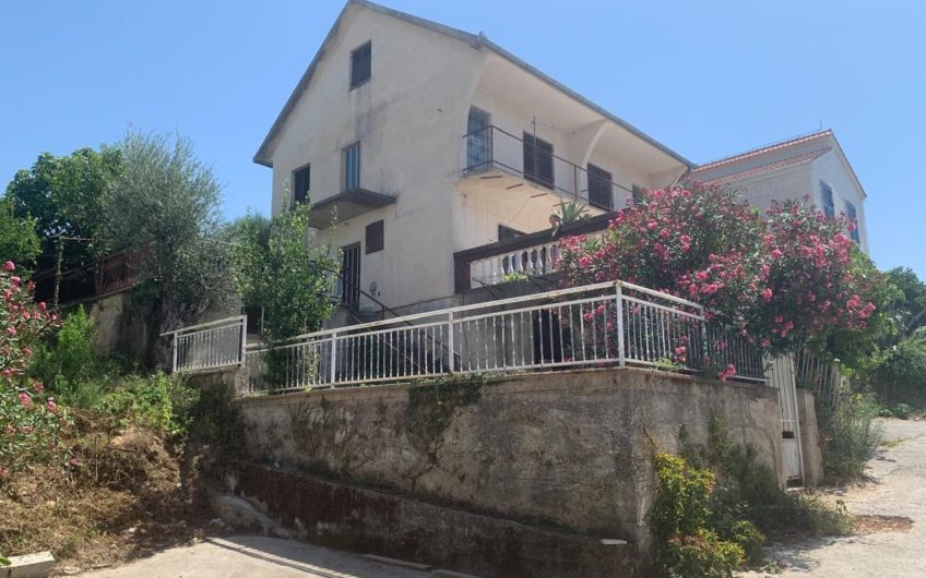 House for sale in Tivat – Kava area