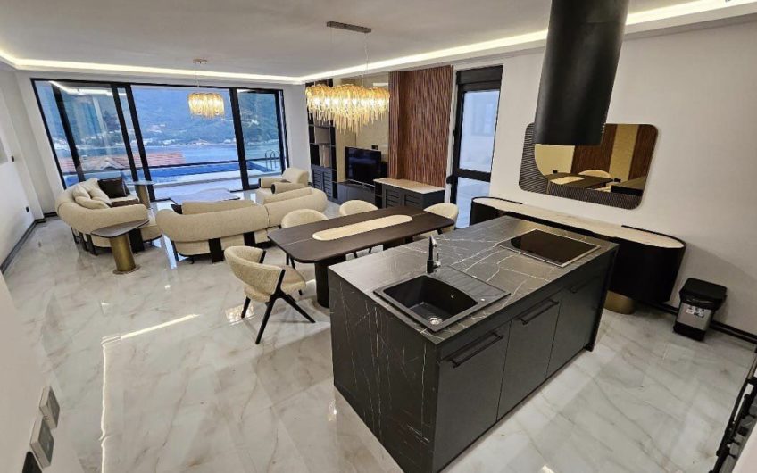 New villa in Kamenari with a beautiful sea view