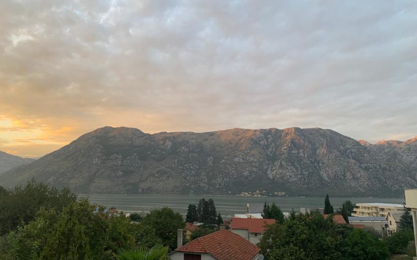 Unique plot for sale. Stoliv – first line