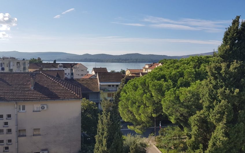 New 3-bedroom apartment in the center of Tivat