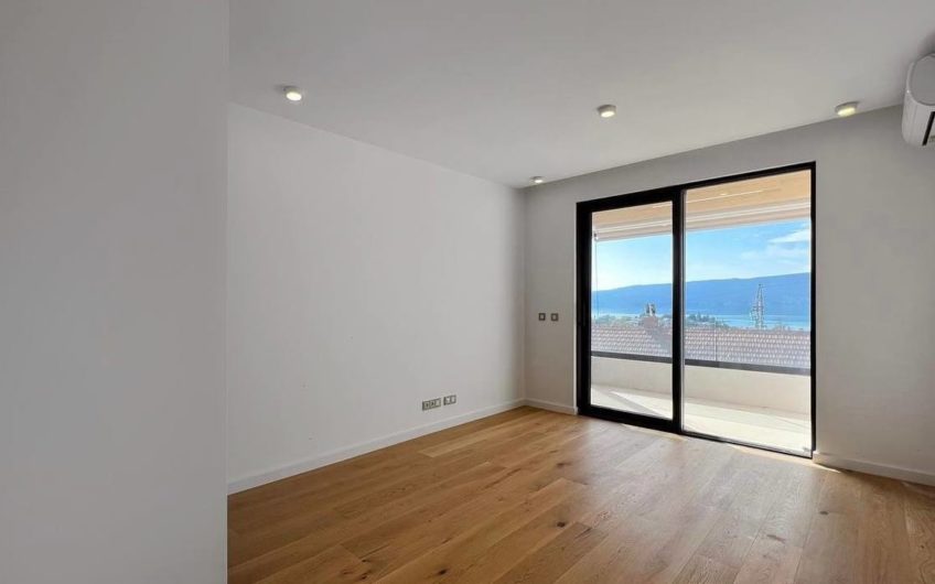 Sale of duplex apartment in Tivat