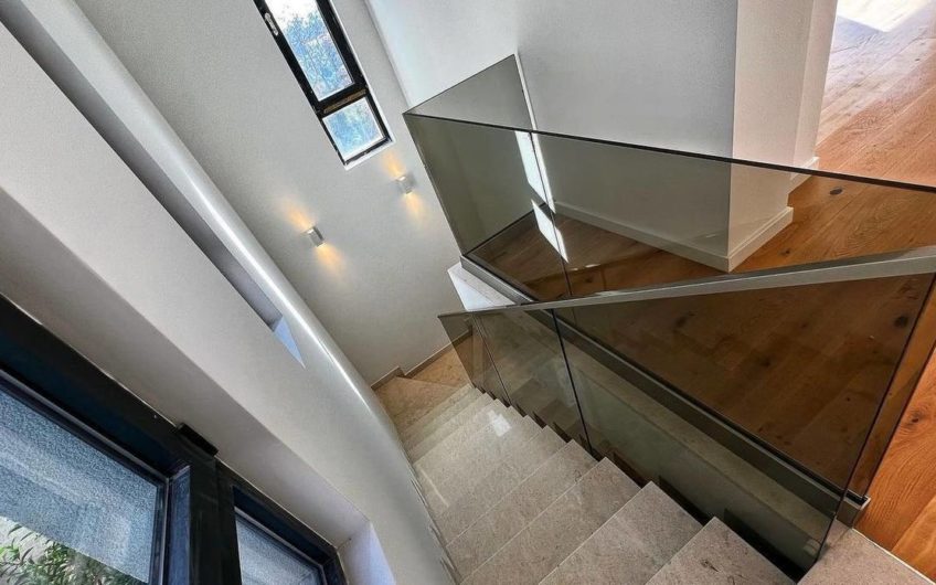 Sale of duplex apartment in Tivat