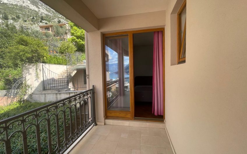 Kotor Dobrota – luxury apartment for sale