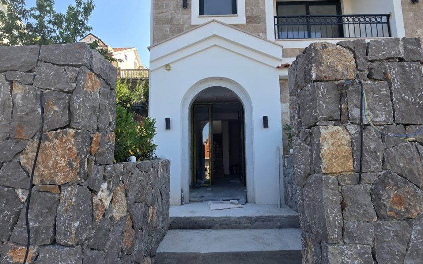 New luxury apartments in Lustica – Radovici