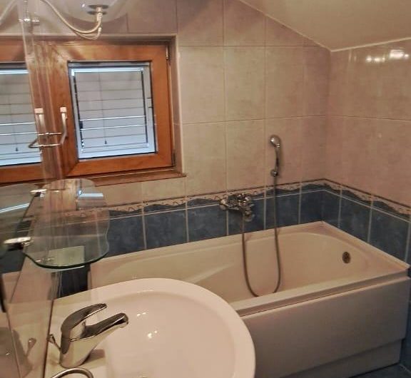 House for sale in Krasici with a large plot and sea view