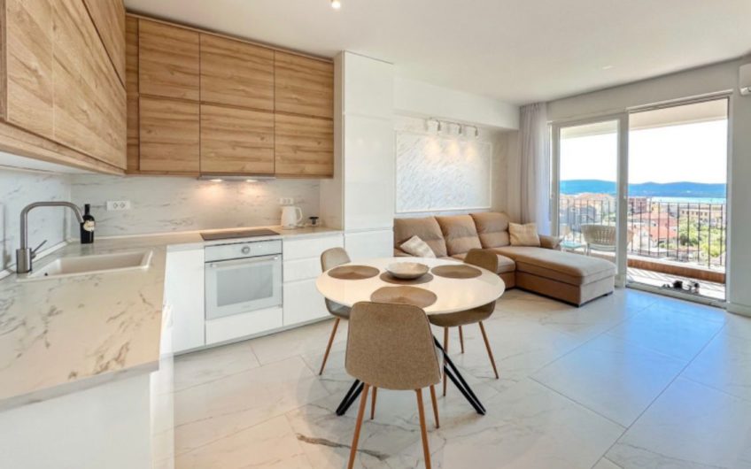 New 2-bedroom apartment with panoramic sea view in Tivat