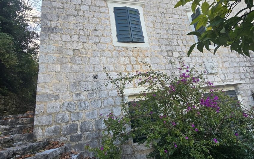 Stone house in the Bay of Kotor – affordable price
