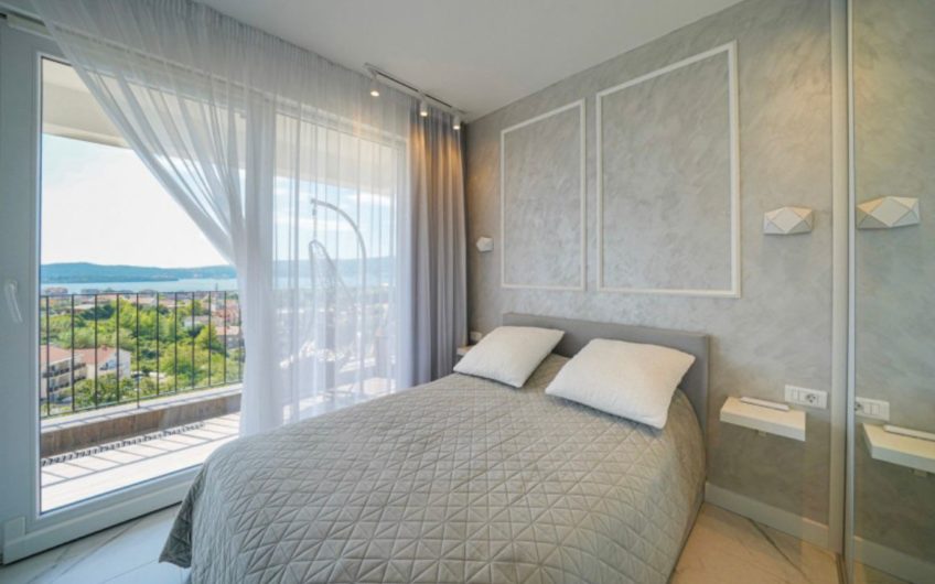 New 2-bedroom apartment with panoramic sea view in Tivat