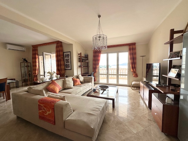 Penthouse 170 m2 in Przno – sea view