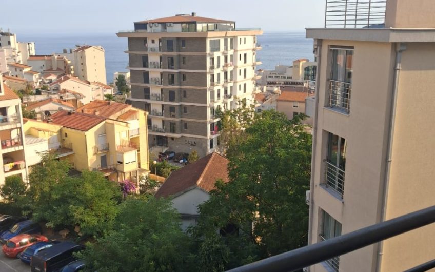 Becici – 2 one-bedroom apartments with sea view and garage for sale – Super price