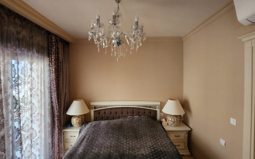 Djurasevici – 1-bedroom apartment in a complex by the sea. Garage & pool