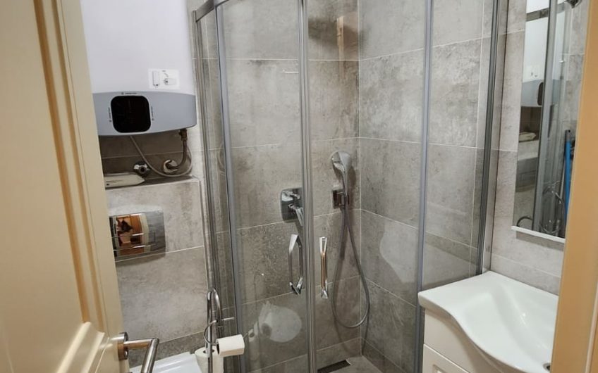 Djurasevici – 1-bedroom apartment in a complex by the sea. Garage & pool
