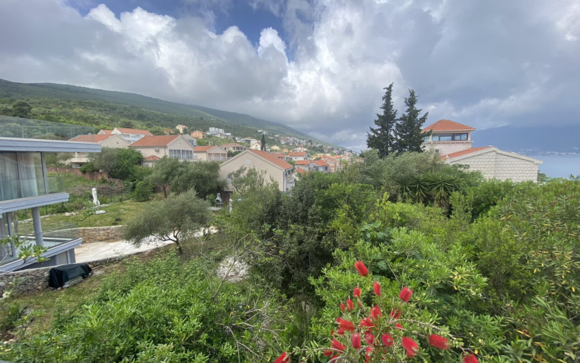 Unique plot of land 1,141 m2 in Krasici – 15 meters from the sea!