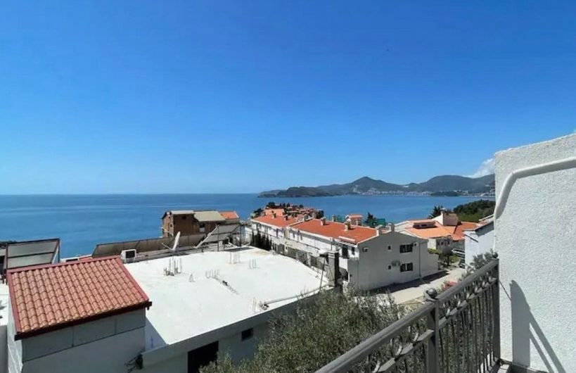 For sale apartment 63 m2 on Sveti Stefan – sea view