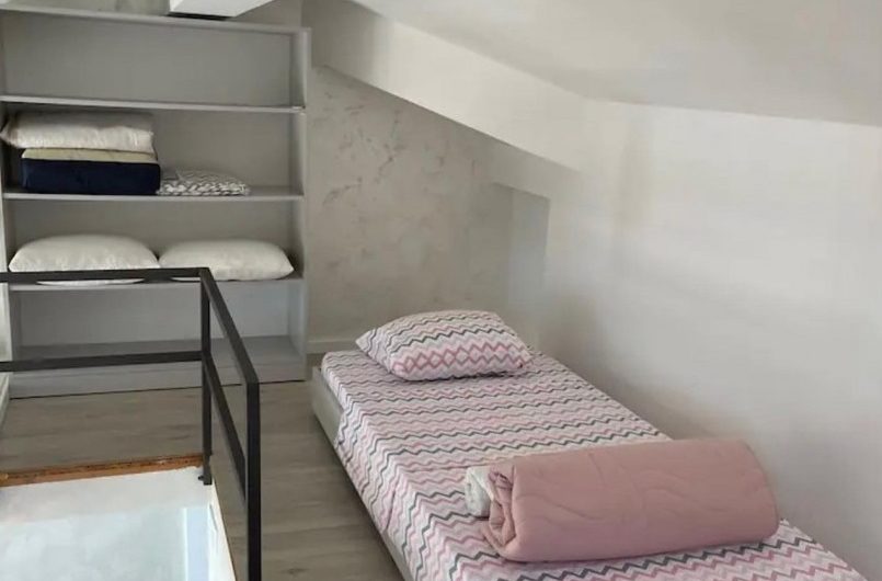 For sale apartment 63 m2 on Sveti Stefan – sea view