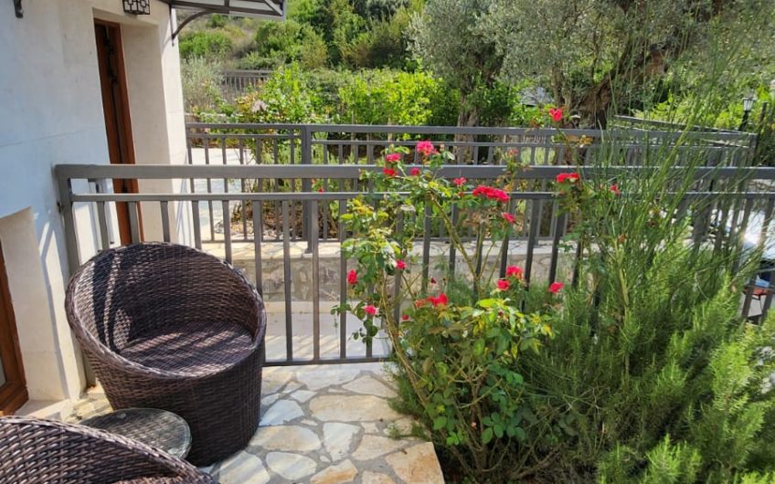 Djurasevici – 1-bedroom apartment in a complex by the sea. Garage & pool
