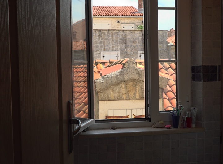 Old Town Budva – stone house with sea view and commercial premises.
