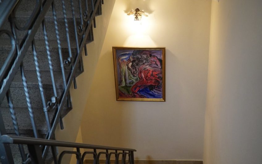 Old Town Budva – stone house with sea view and commercial premises.