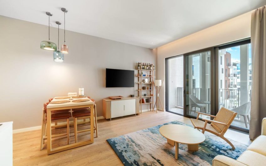 Furnished one-bedroom apartment in the prestigious Boka Place complex